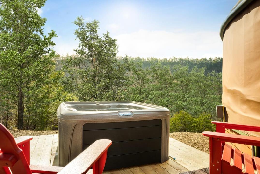 Modern Yurt W River Access, Hot Tub, Wifi & Grill Wardensville Exterior photo