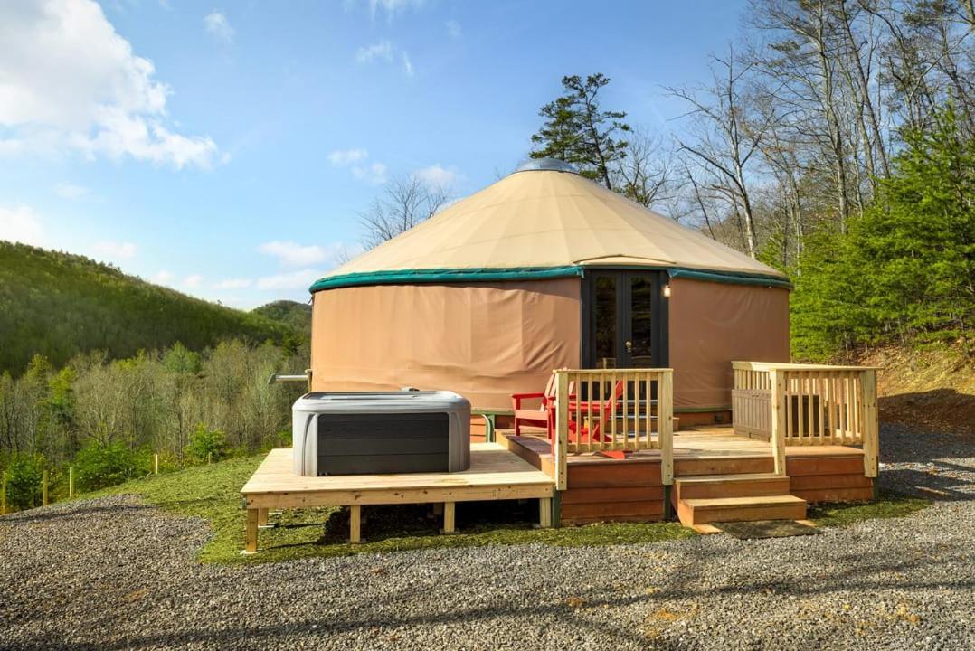Modern Yurt W River Access, Hot Tub, Wifi & Grill Wardensville Exterior photo