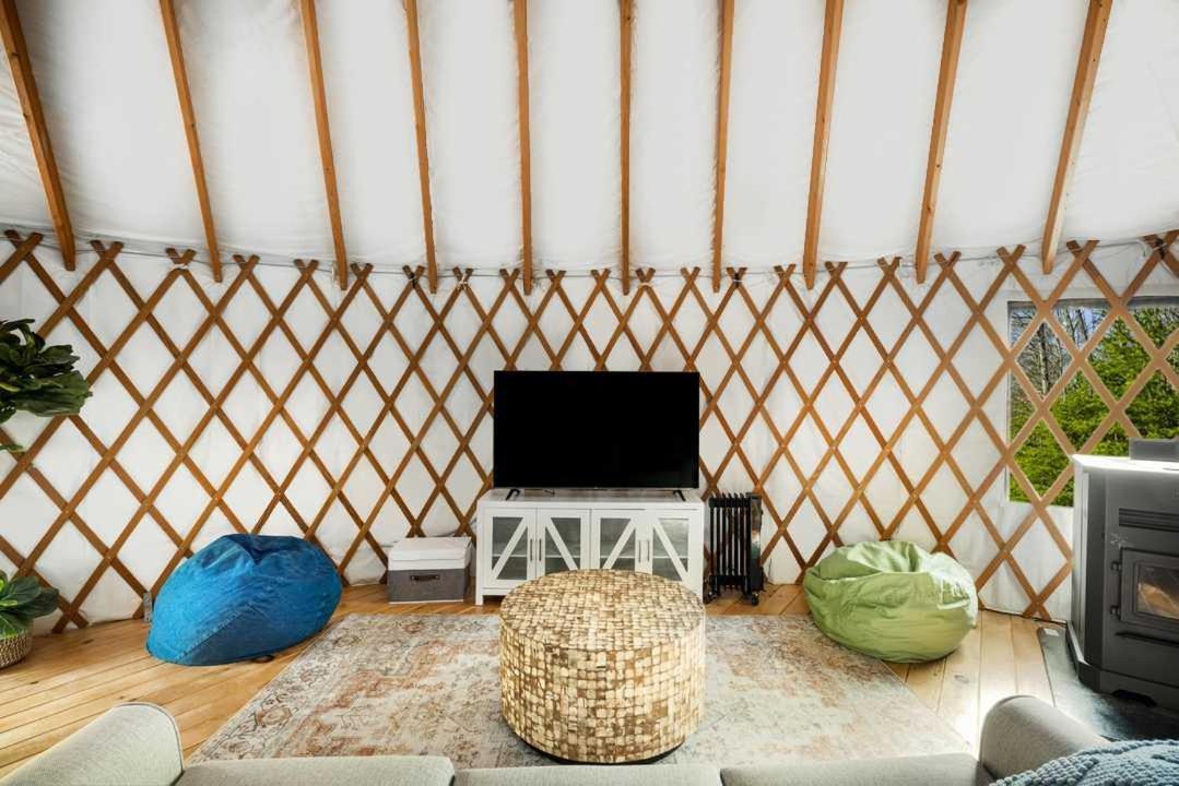 Modern Yurt W River Access, Hot Tub, Wifi & Grill Wardensville Exterior photo